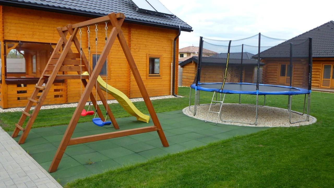 Rekreacne Chaty Bedolandia Velky Slavkov Exterior photo
